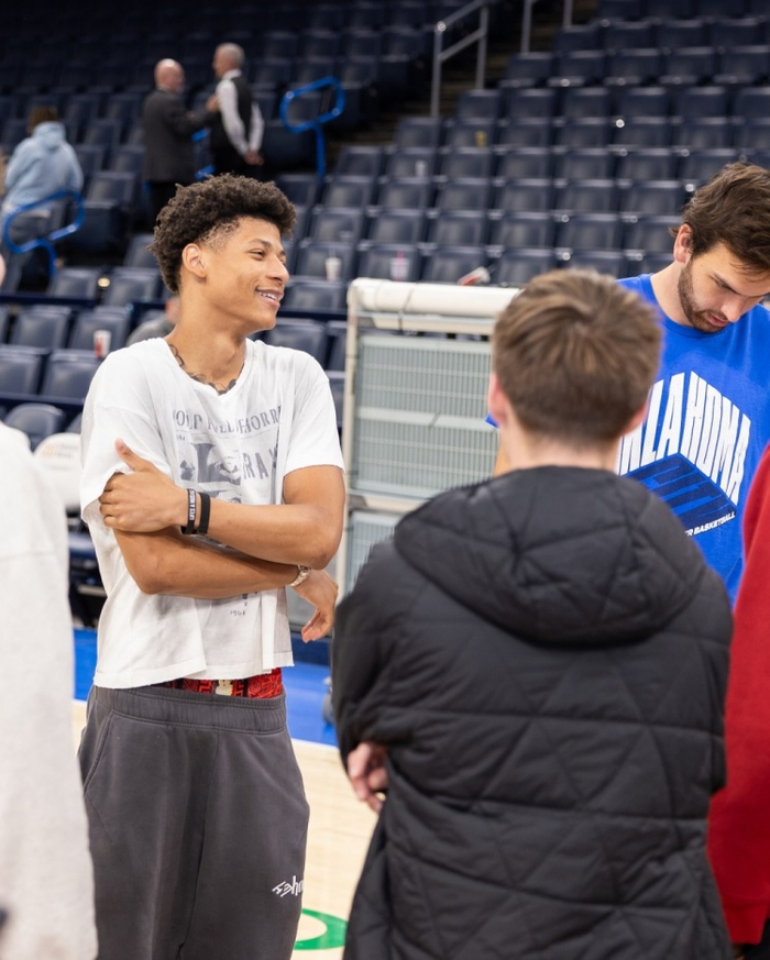 包含俄克拉荷马雷霆发布备战花絮;国际比赛日再遭质疑;意甲任务艰巨;训练强度明显提升的词条 包含俄克拉荷马雷霆发布备战花絮;国际比赛日再遭质疑;意甲任务艰巨;训练强度明显提升的词条