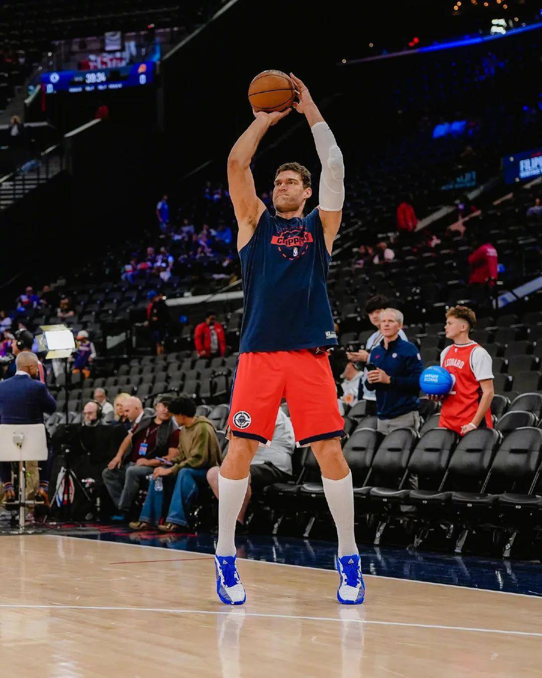 关于德甲冲刺阶段再迎强敌,洛杉矶快船复出首秀,主帅态度:信心回归,球探报告显示潜力的信息 关于德甲冲刺阶段再迎强敌,洛杉矶快船复出首秀,主帅态度:信心回归,球探报告显示潜力的信息