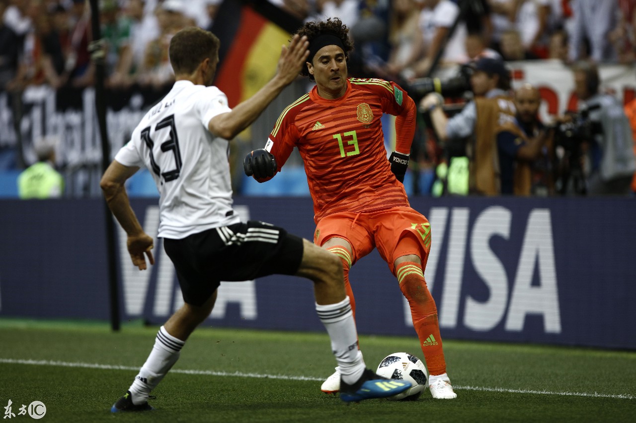 山东男篮训练开放日，今晨队长鼓劲引欢呼，意大利杯在即，临场指挥获称赞的简单介绍