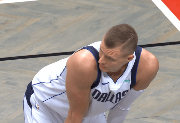 山东男篮训练开放日，今晨队长鼓劲引欢呼，意大利杯在即，临场指挥获称赞的简单介绍